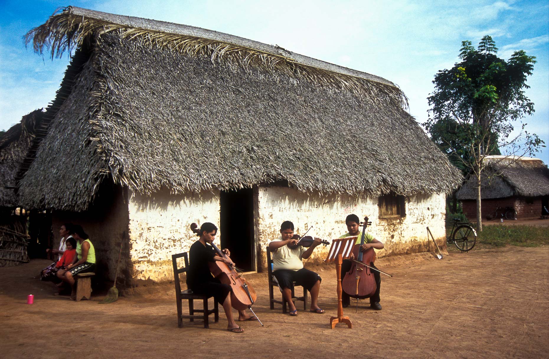 Musicians from Urubicha